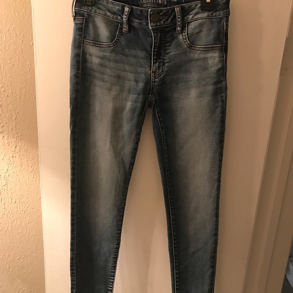Jeans - Picture 1 of 5